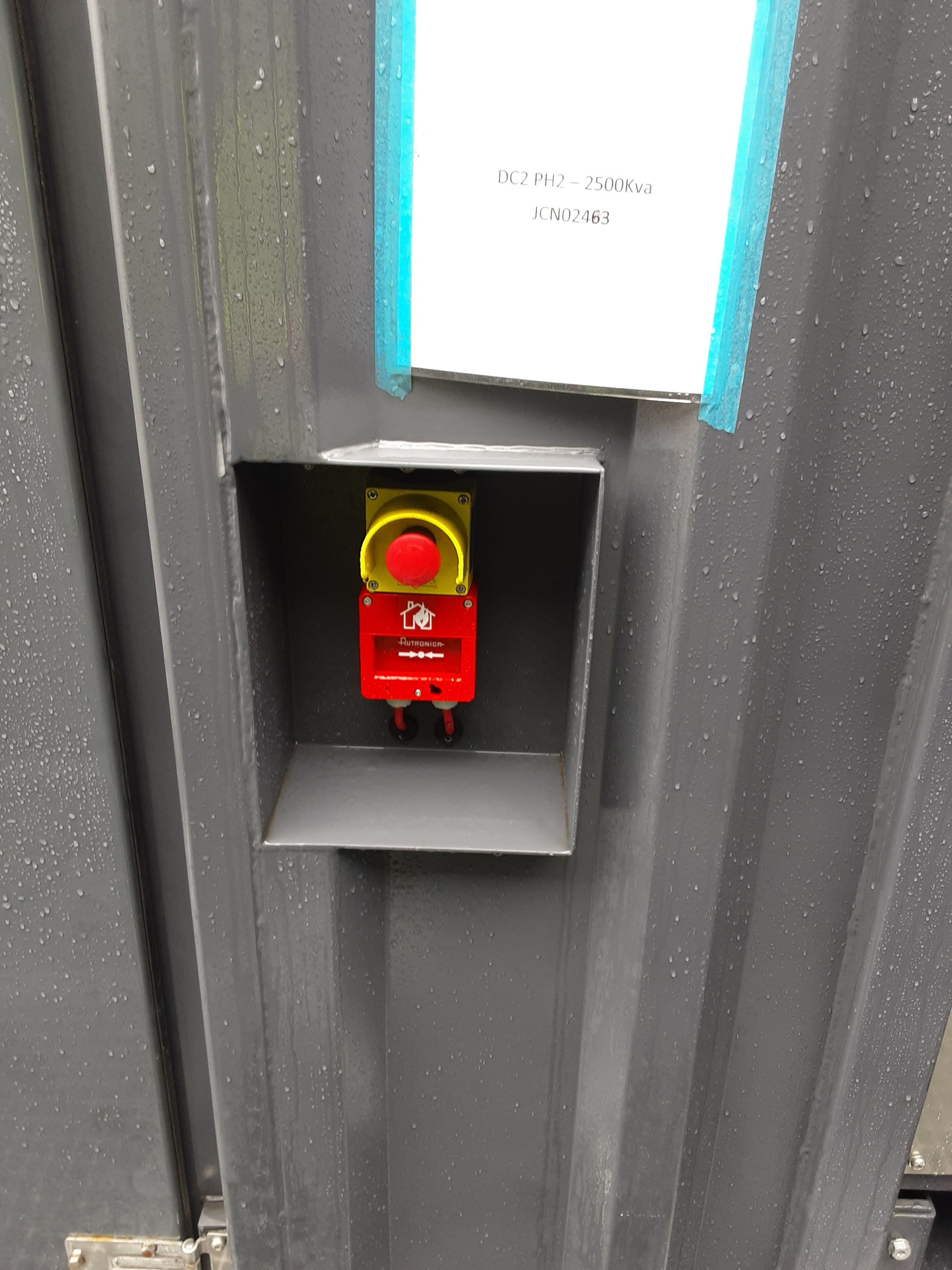 Trauksmes avārijas ierīces
